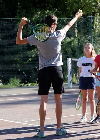 Stage de tennis déb ~ L.B., Vacances en famille, Sport